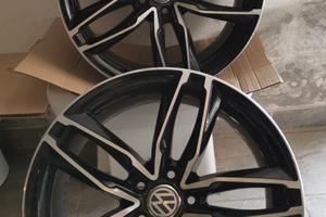 cerchi in lega perfetti. 8.5 pollici x 19.. p