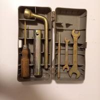 kit attrezzi originali Fiat d'epoca.