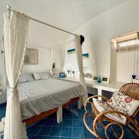 4 LOCALI A SERRARA FONTANA