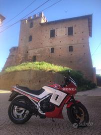 Honda VF 500 - 1985