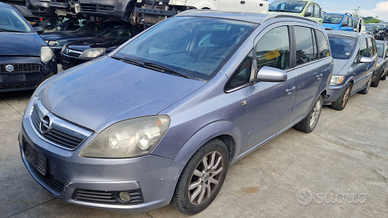 Opel Zafira B 1.6 eco M metano anno 2005 ricambi