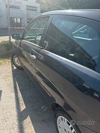 Lancia ypsilon 1.2 benzina