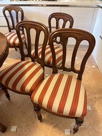 Set di 6 sedie d’epoca in legno lavorato a mano –