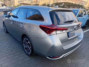 Toyota Auris 1.6 D-4D Lounge FULL