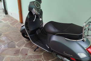 Vespa GTS 300 Super Sport