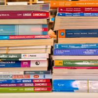 Libri Scuola Medie Licei Scientifico Classico