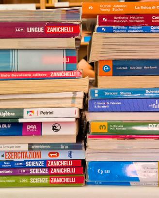 Libri Scuola Medie Licei Scientifico Classico