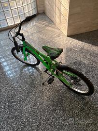 Bici bambino/ragazzo - ruote da sistemare