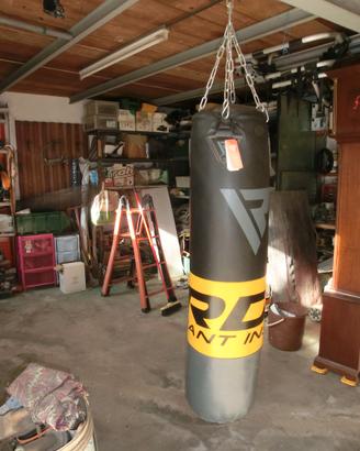 SACCO KICK BOXING BOX NUOVO 120CM 20KG+ GUANTONI