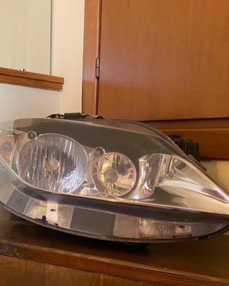 Faro anteriore destro Seat Ibiza IV