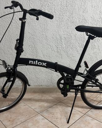 Bici pieghevole Nilox X0 nera – leggera e pratica