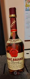 bottiglia di brandy Rene' Briand Extra