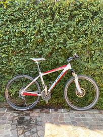 MTB - TREK Serie 6 - Taglia M