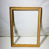 Cornice vintage in legno