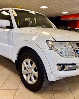 MITSUBISHI Pajero 3.2 DI-D 16V aut. 5p. UNIPRO -