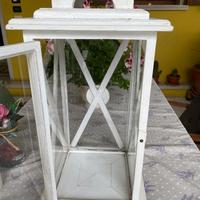 lanterna in legno e vetro