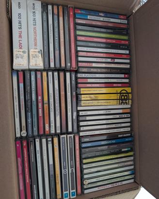 lotto CD musicali misti nuovi e usati