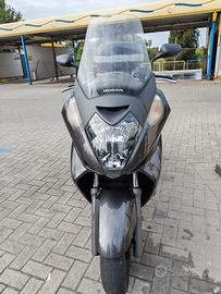 Scooter Honda Silver Wing 400