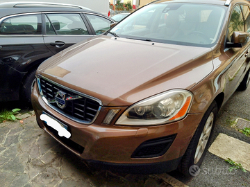 Volvo xc 60 2400 d5 4wd unico prop leggi bene