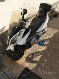Kymco Downtown 300