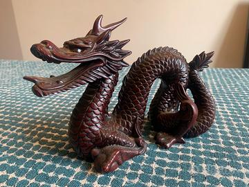 Statuetta in resina drago rosso cinese