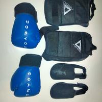 set guanti boxe e paratibie usati