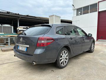 RENAULT Laguna 2.0 dCi  SporTour 4Control
