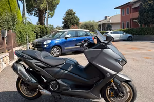 Yamaha T-Max 560 Tech Max