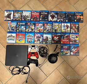 PS4 PRO CON VARI ACCESSORI E VIDEOGIOCHI