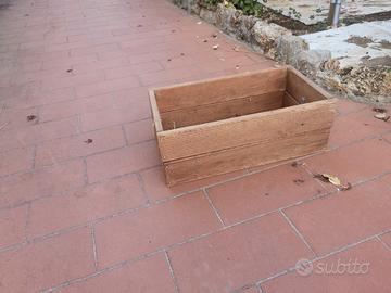 fioriera in legno tech