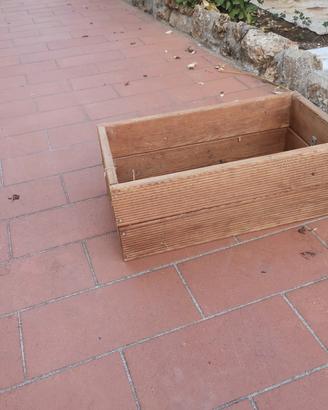 fioriera in legno tech