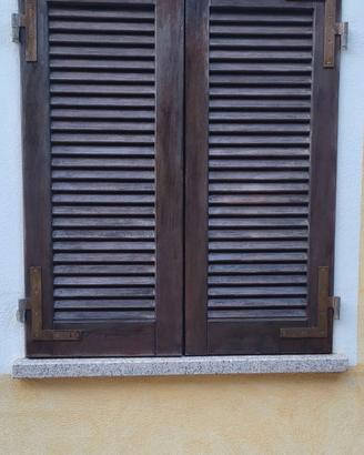 persiane in legno Meranti