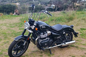 Royal Enfield Super Meteor 650