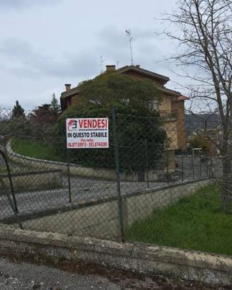 Appartamento di 90 m² con 4 locali e box auto a Ch
