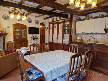 Appartamento di 70 m² con 3 locali a Pisoniano