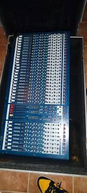 mixer 32 canali soundcraft lx7 ii