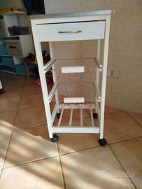 Mobiletto portatutto per cucina
