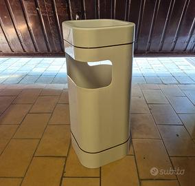 Portaombrelli in plastica Oikos anni 70