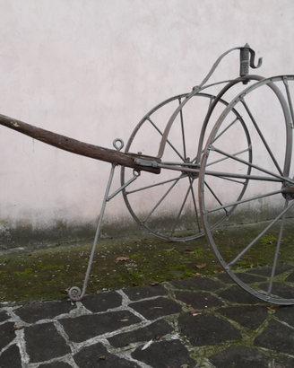 Carrello porta bidoni