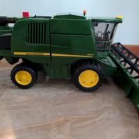 MietitrebbiaBruder- john deere