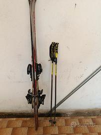 sci principiante Head con attacchi e bastoni