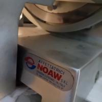 Affettatrice verticale professionale NOAW 300TC