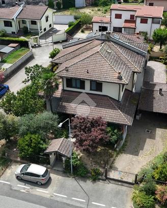 VILLA SINGOLA A SOZZAGO