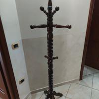 attaccapanni  10 P.  legno massello noce