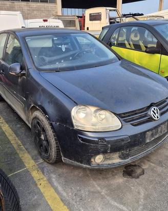 Volkswagen Golf 5 1.9 TDI BKC Demolita - Ricambi