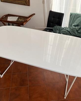 Tavolo bianco Ikea