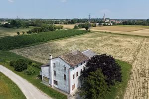 RUSTICO A FIUME VENETO