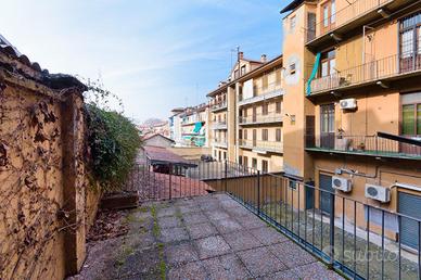 2 LOCALI A TORINO