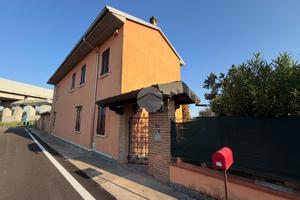 VILLA SINGOLA A SAN GIORGIO BIGARELLO