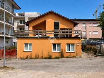 VILLA SINGOLA A L'AQUILA
